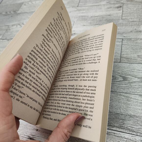 Internal Affairs by Jessica Andersen 2009 Harlequin Intrigue Paperback Romance - Picture 2 of 11